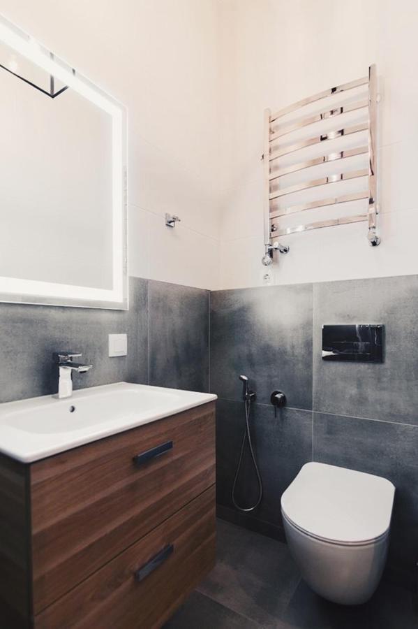 Cozy & New Furnished Flat In Old Town Of Lvivアパートメント エクステリア 写真